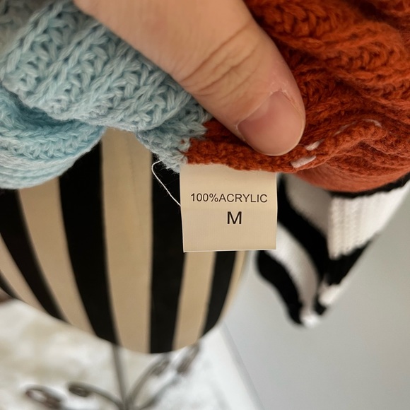 Adele B color block sweater with striped sleeves medium - Picture 6 of 9